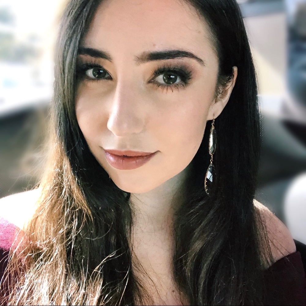 Meet your Posher, Amy